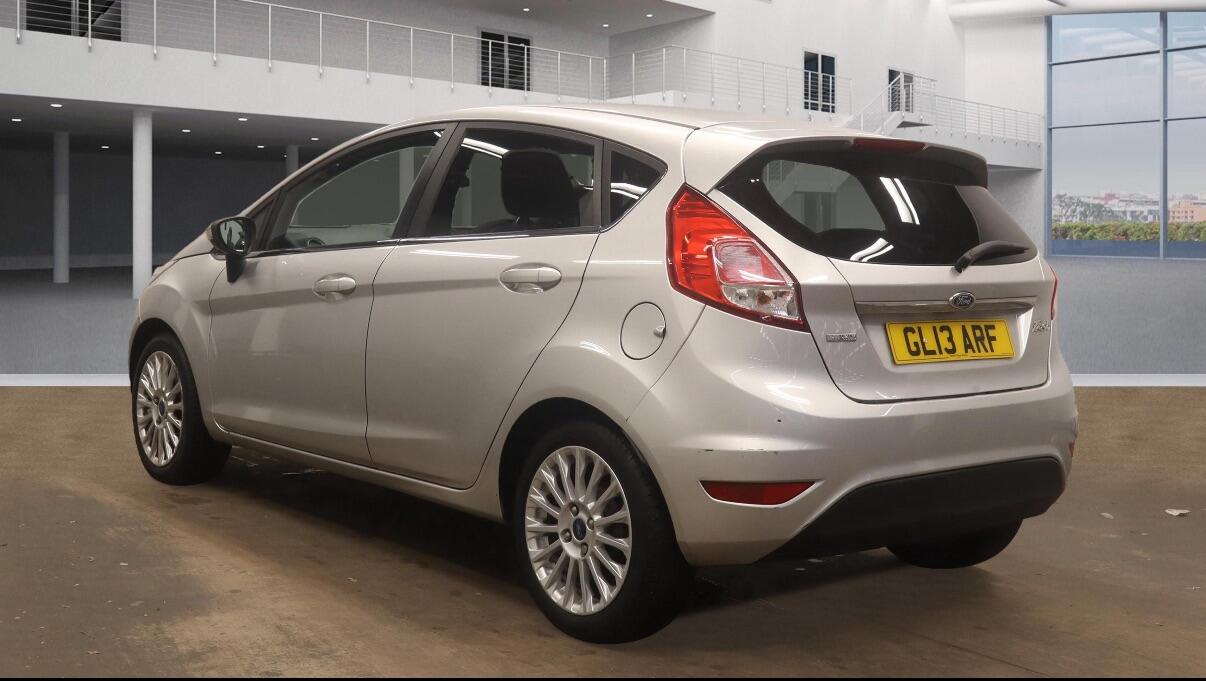 Used Ford Fiesta 2013 for sale - 76327296: Photo 3