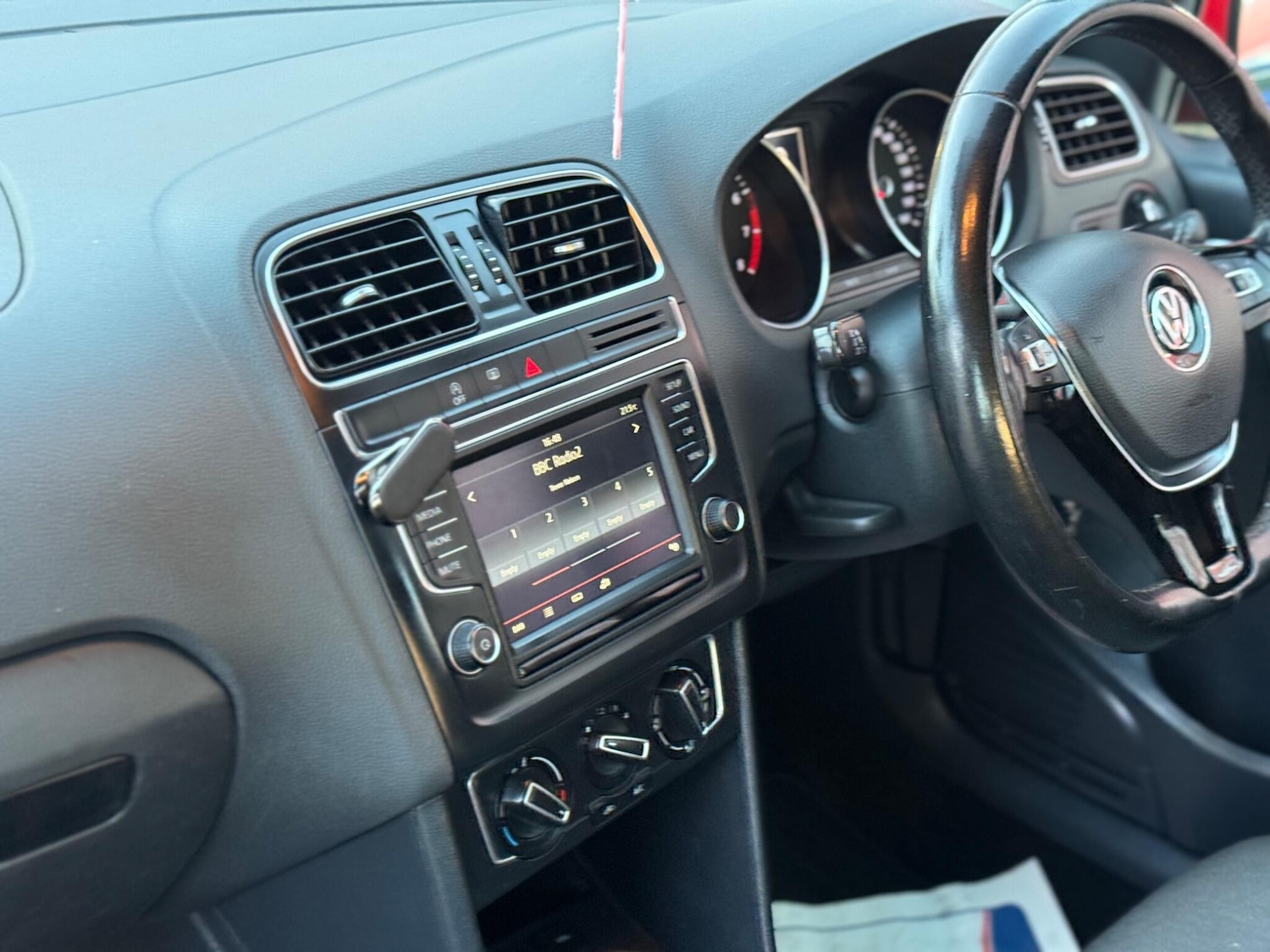 Used Volkswagen Polo 2014 for sale - 76270501: Photo 13