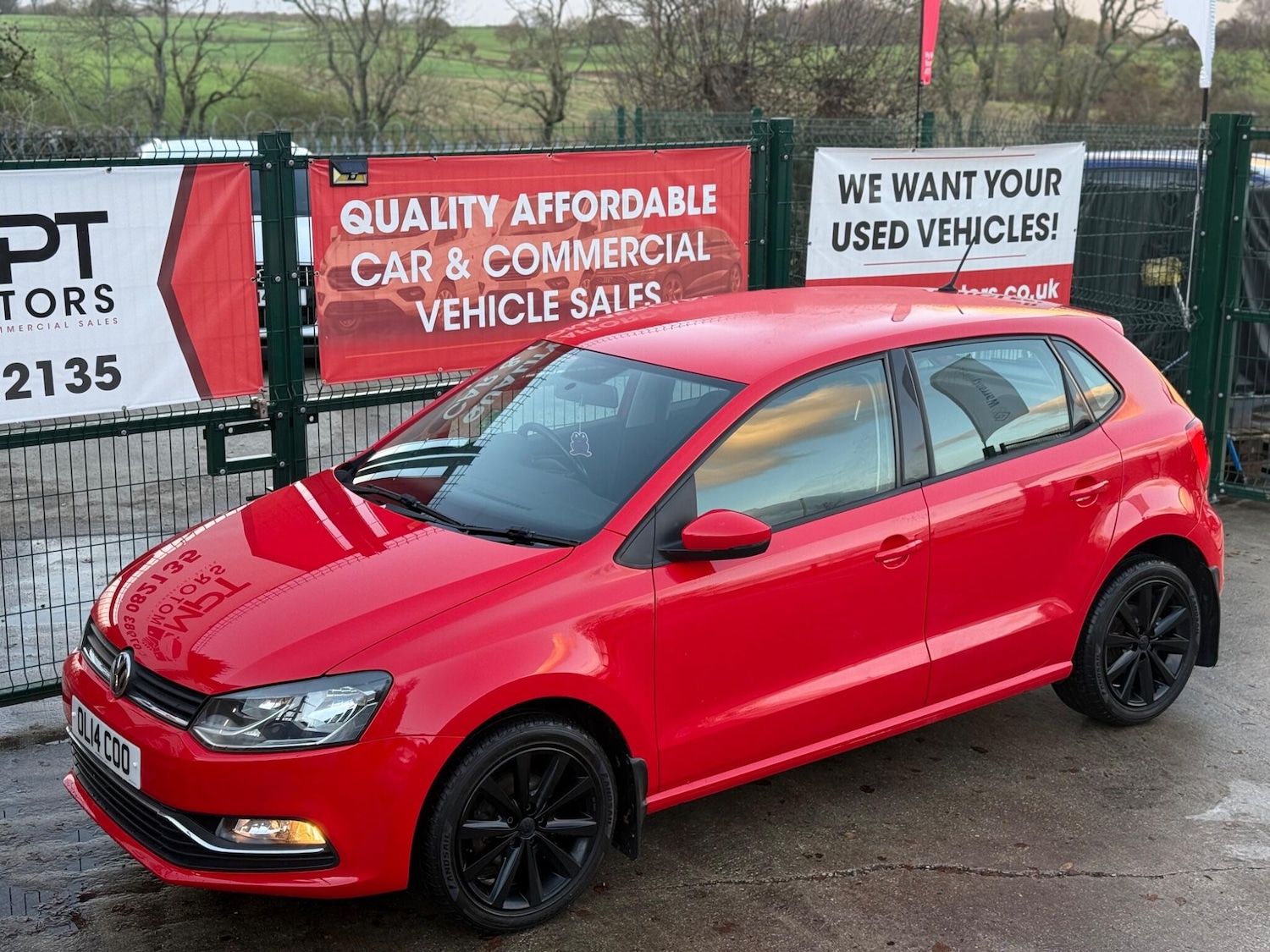 Used Volkswagen Polo 2014 for sale - 76270501: Photo 2