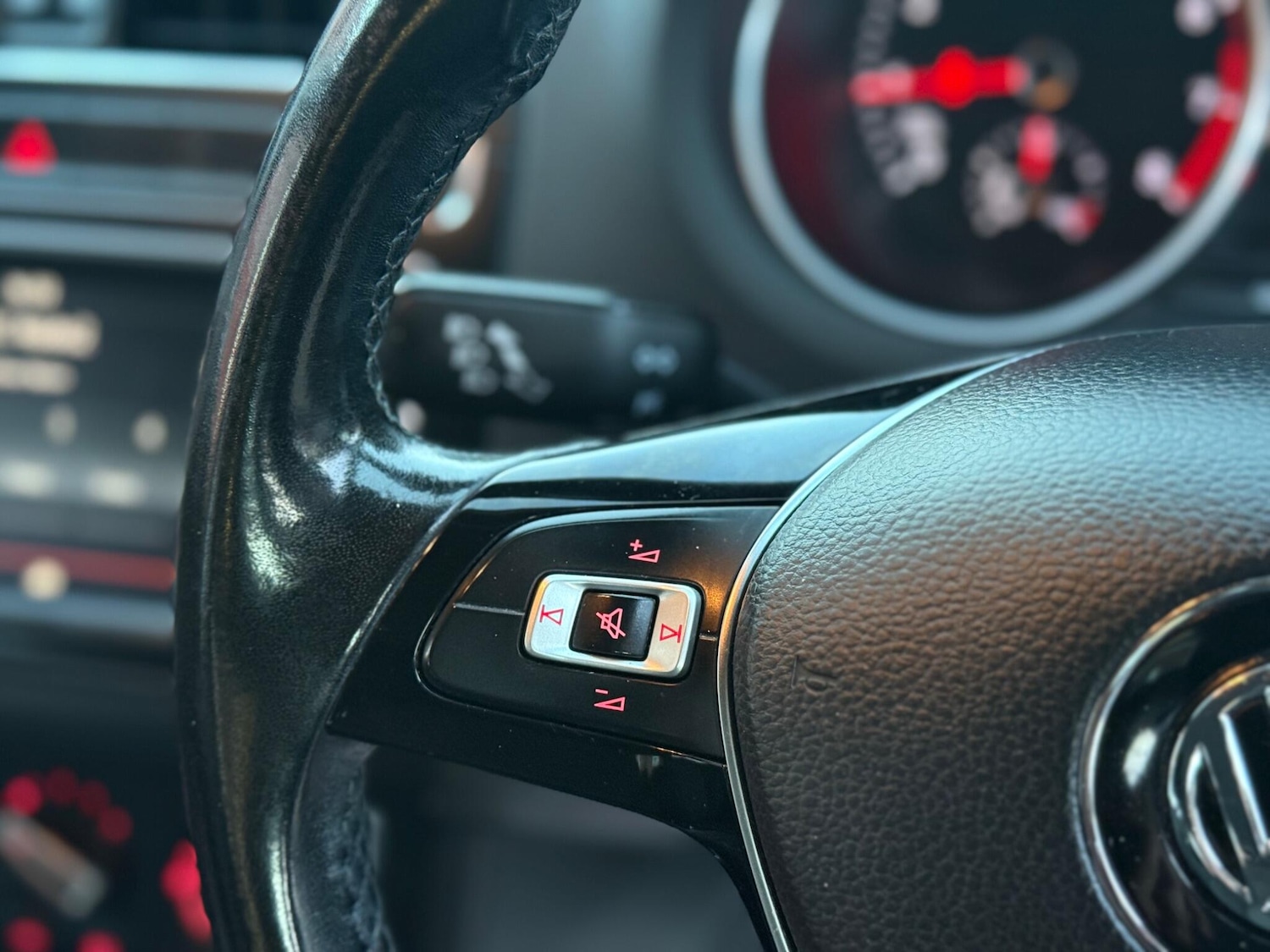 Used Volkswagen Polo 2014 for sale - 76270501: Photo 21