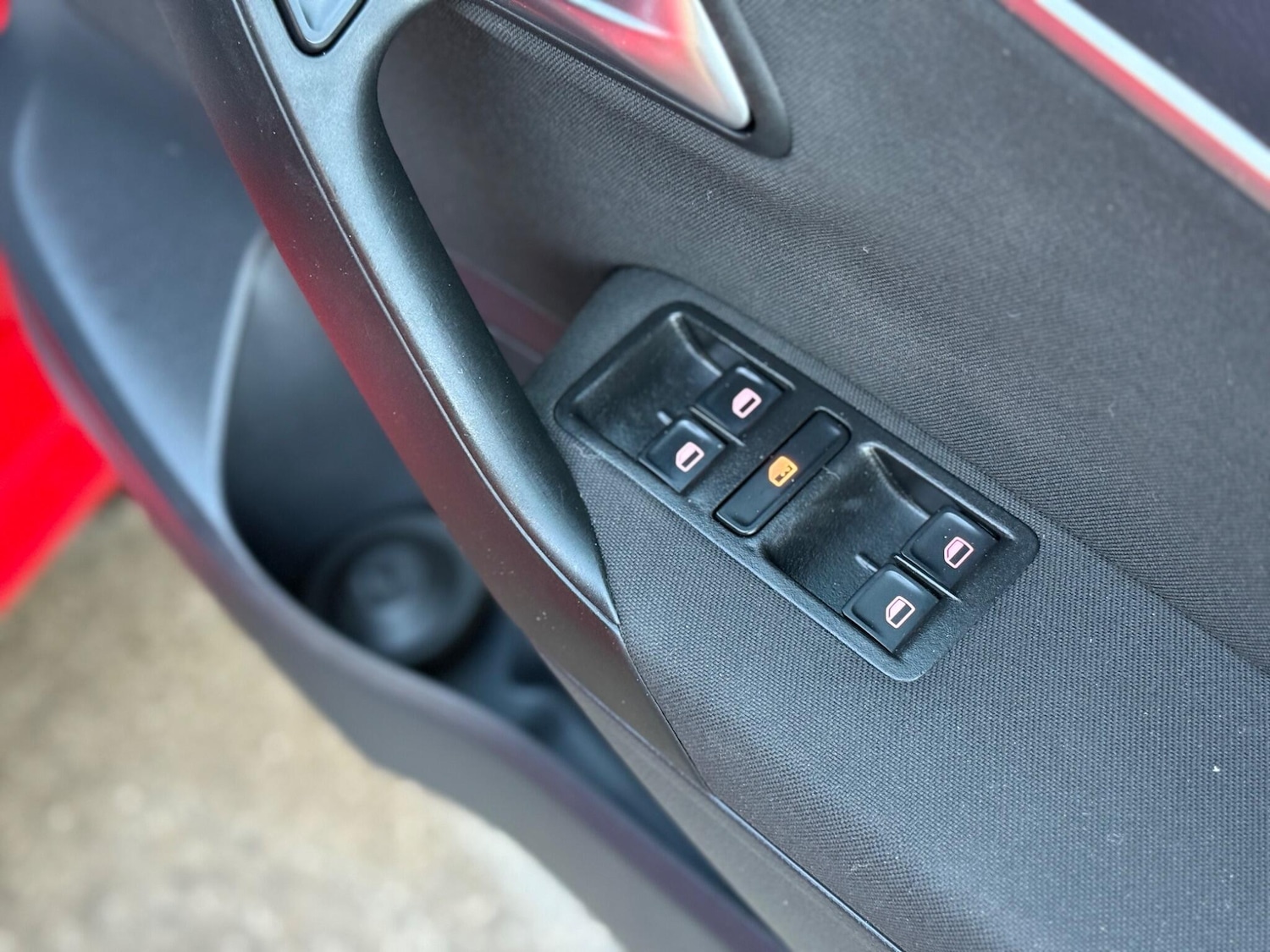 Used Volkswagen Polo 2014 for sale - 76270501: Photo 22