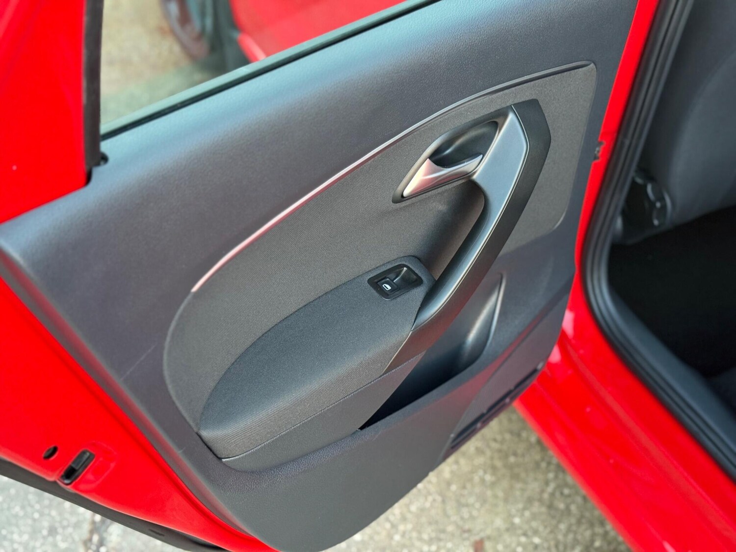 Used Volkswagen Polo 2014 for sale - 76270501: Photo 26