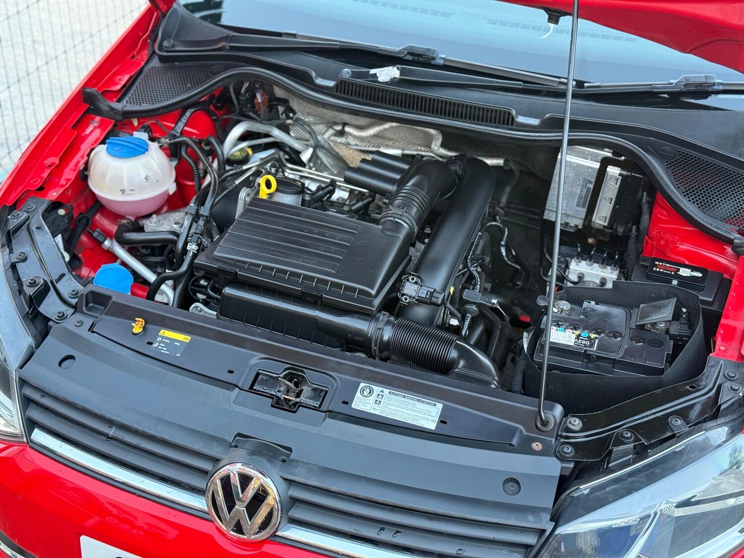 Used Volkswagen Polo 2014 for sale - 76270501: Photo 28