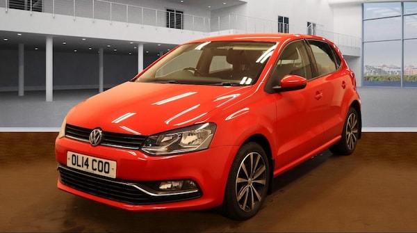 Used Volkswagen Polo 2014 for sale - 76270501: Photo 2
