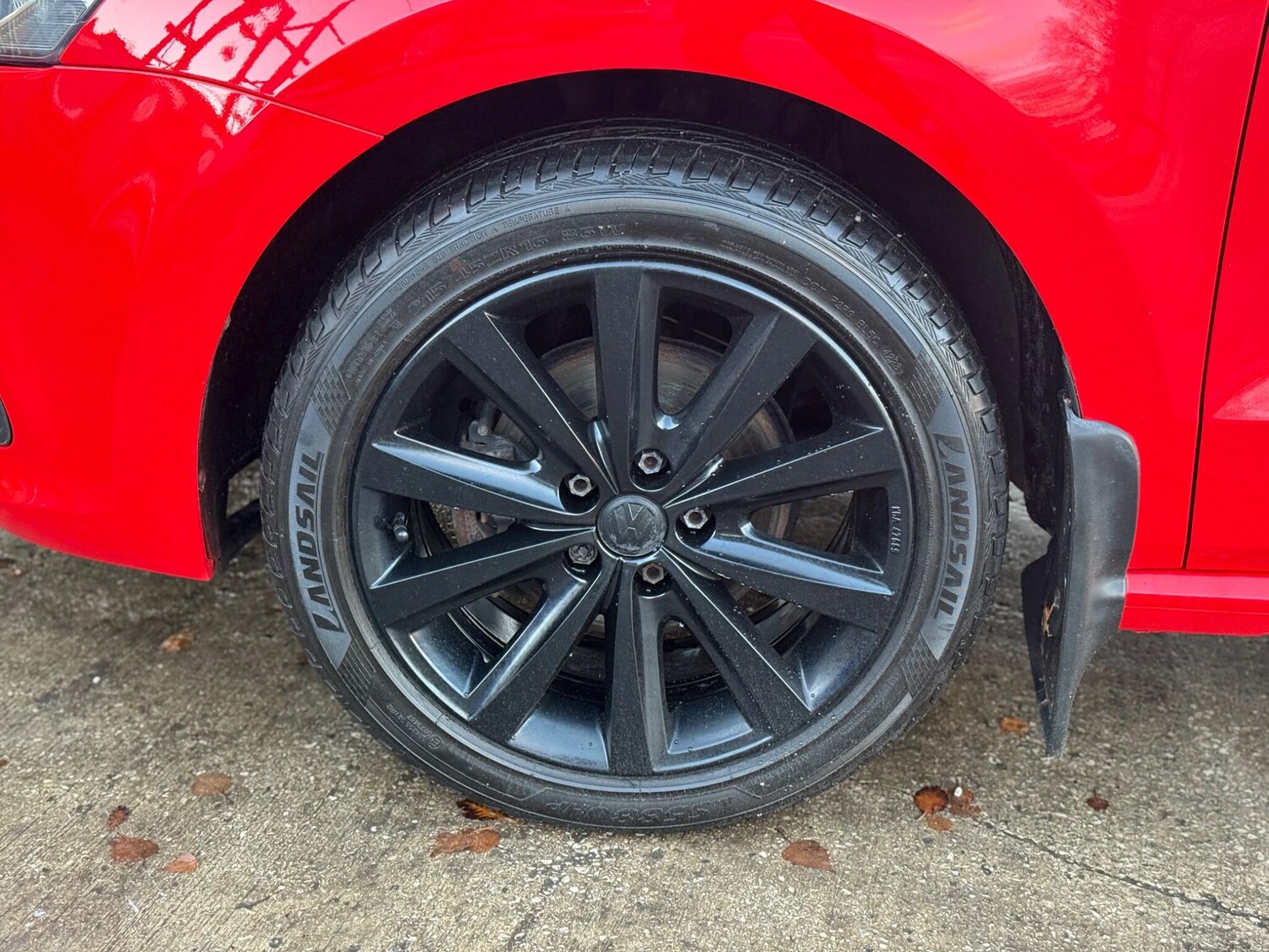 Used Volkswagen Polo 2014 for sale - 76270501: Photo 30