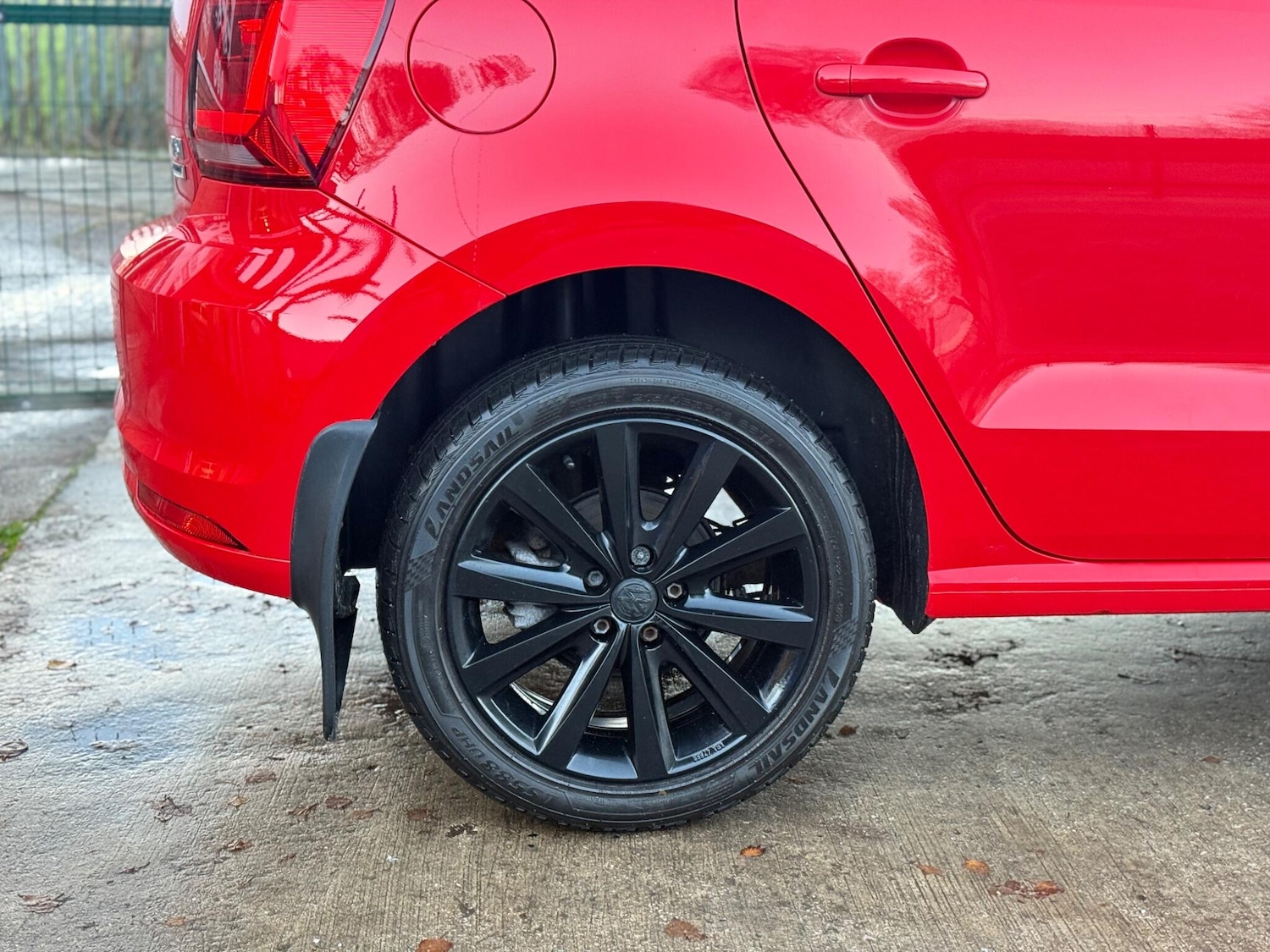 Used Volkswagen Polo 2014 for sale - 76270501: Photo 31