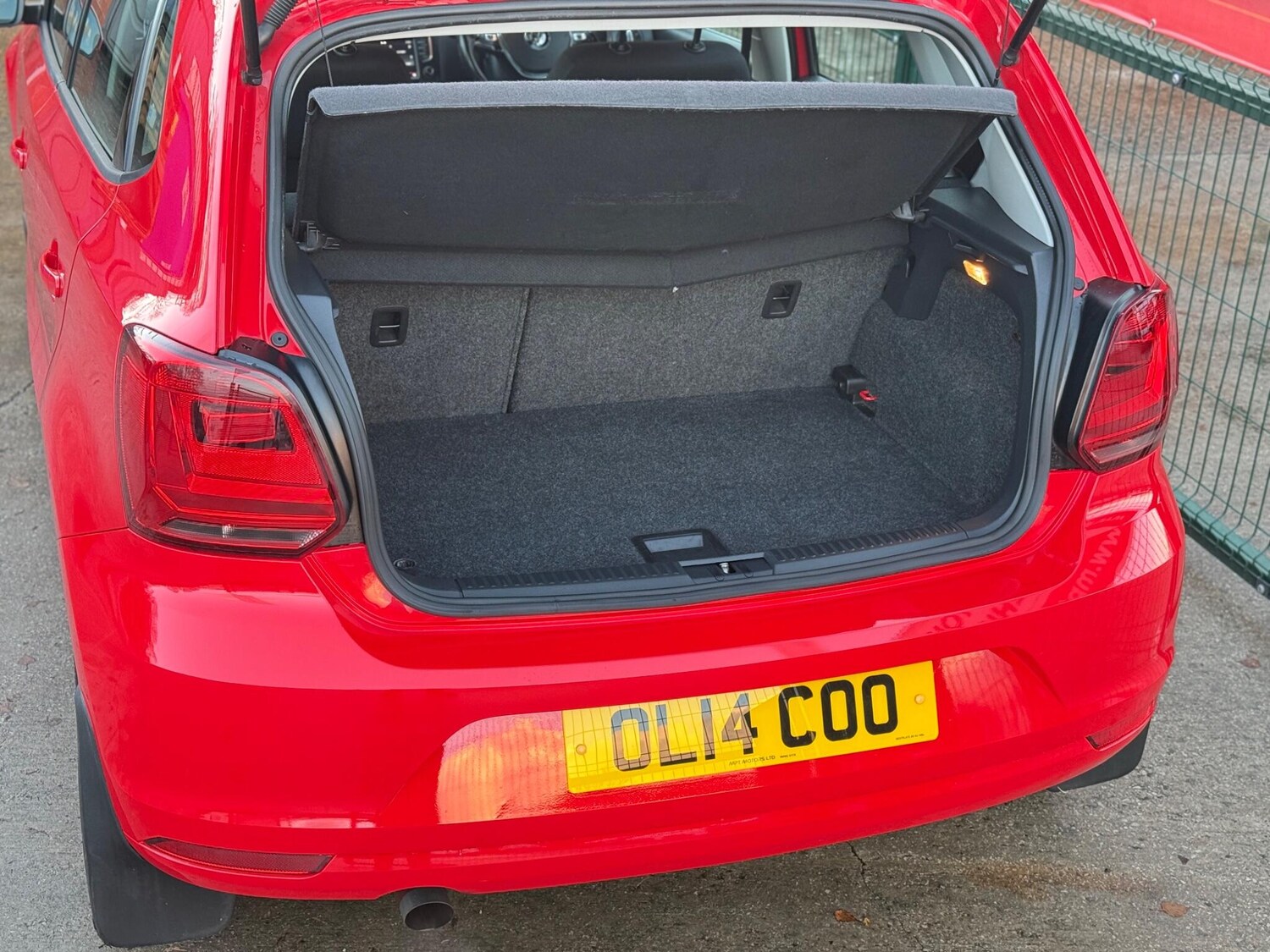 Used Volkswagen Polo 2014 for sale - 76270501: Photo 37