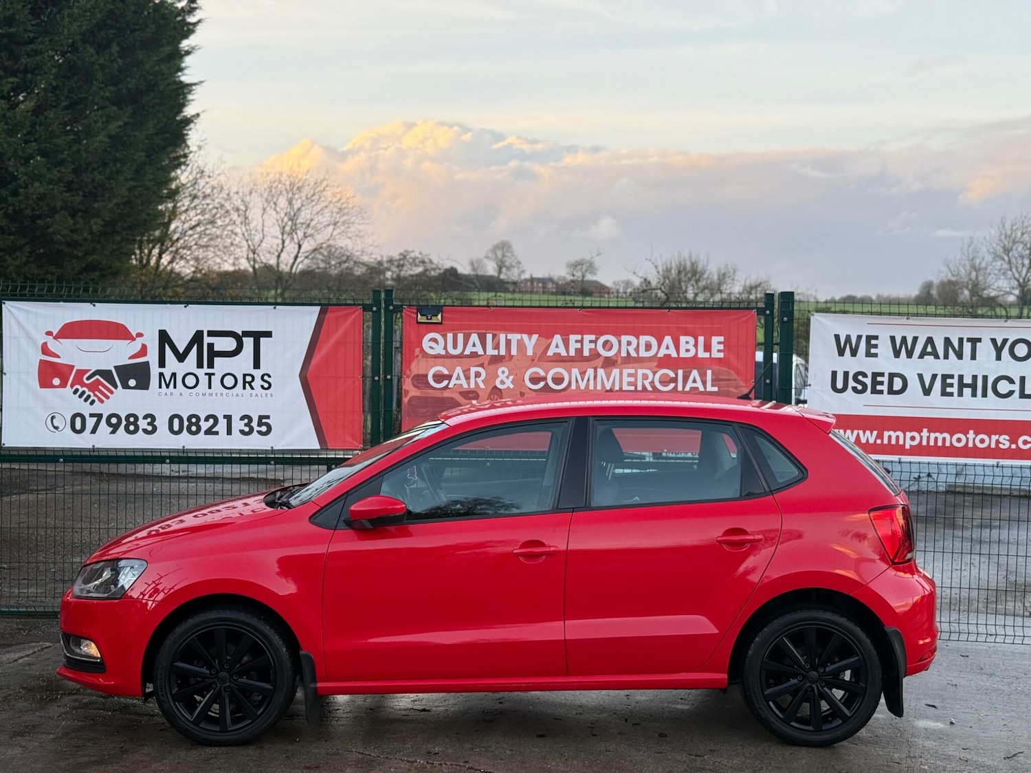 Used Volkswagen Polo 2014 for sale - 76270501: Photo 4