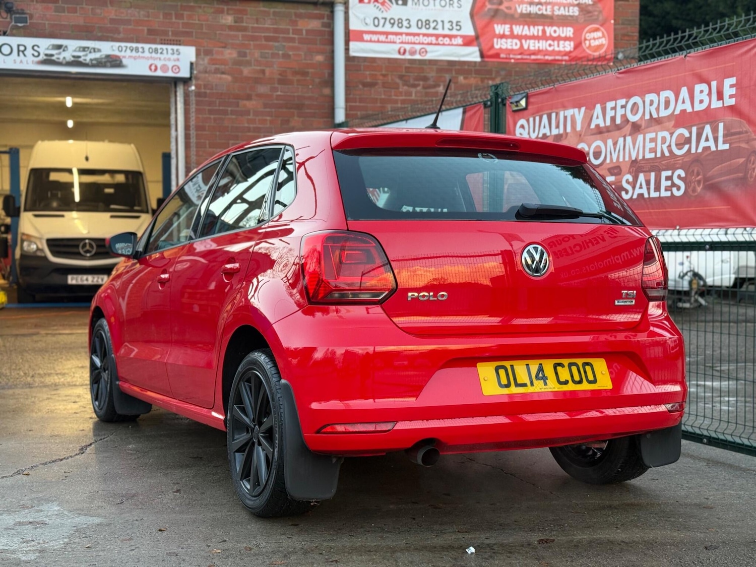 Used Volkswagen Polo 2014 for sale - 76270501: Photo 9