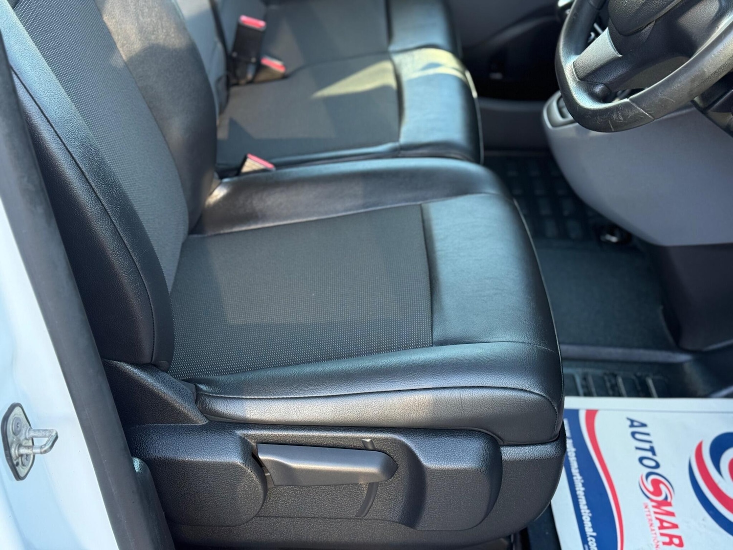 Used Peugeot Expert 2021 for sale - 76952232: Photo 17