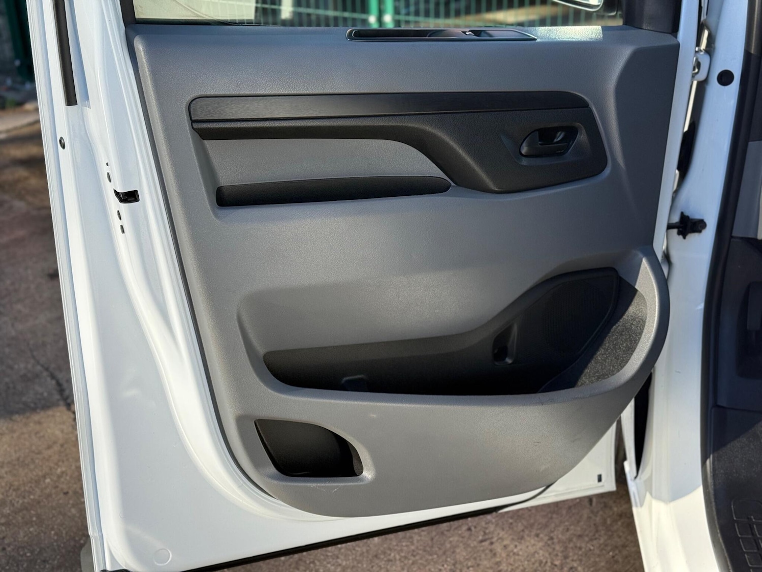 Used Peugeot Expert 2021 for sale - 76952232: Photo 37