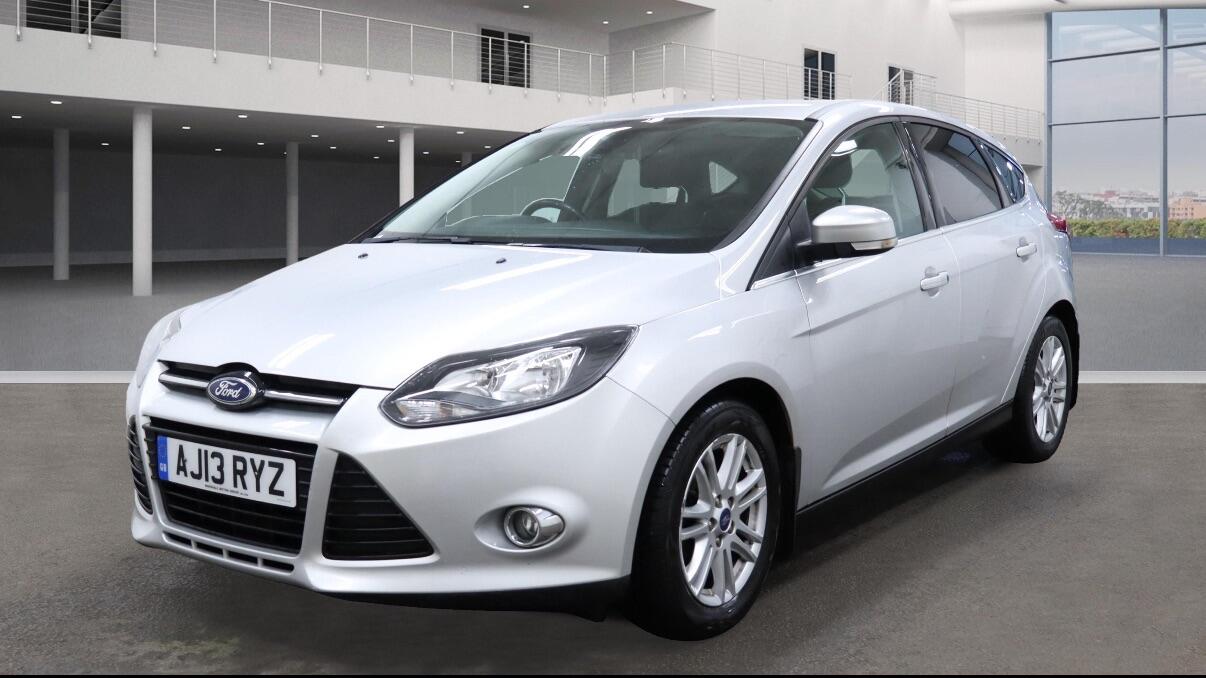 Used Ford Focus 2013 for sale - 76702226: Photo 2