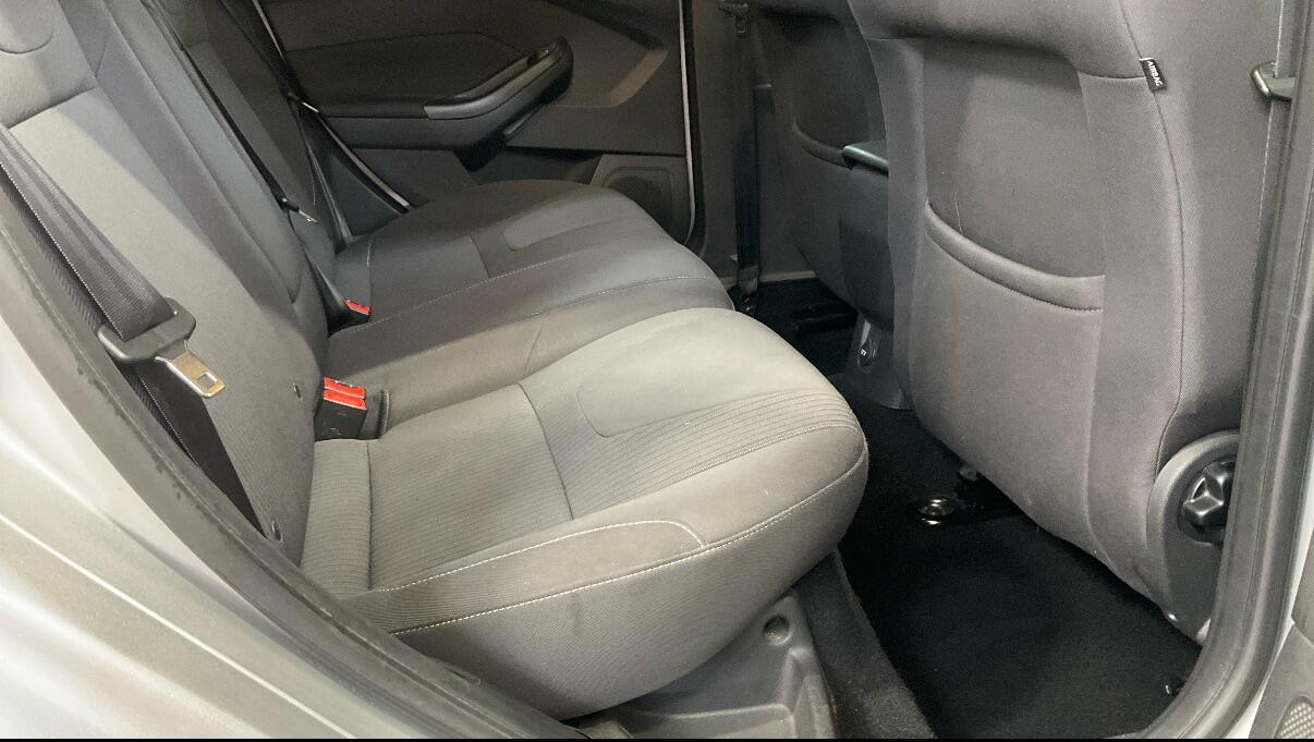 Used Ford Focus 2013 for sale - 76702226: Photo 8