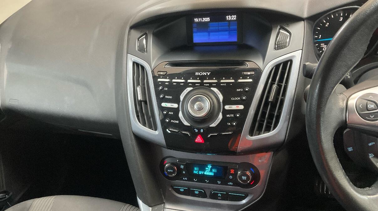 Used Ford Focus 2013 for sale - 76702226: Photo 9