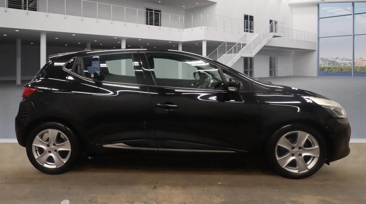 Used Renault Clio 2014 for sale - 76898642: Photo 5