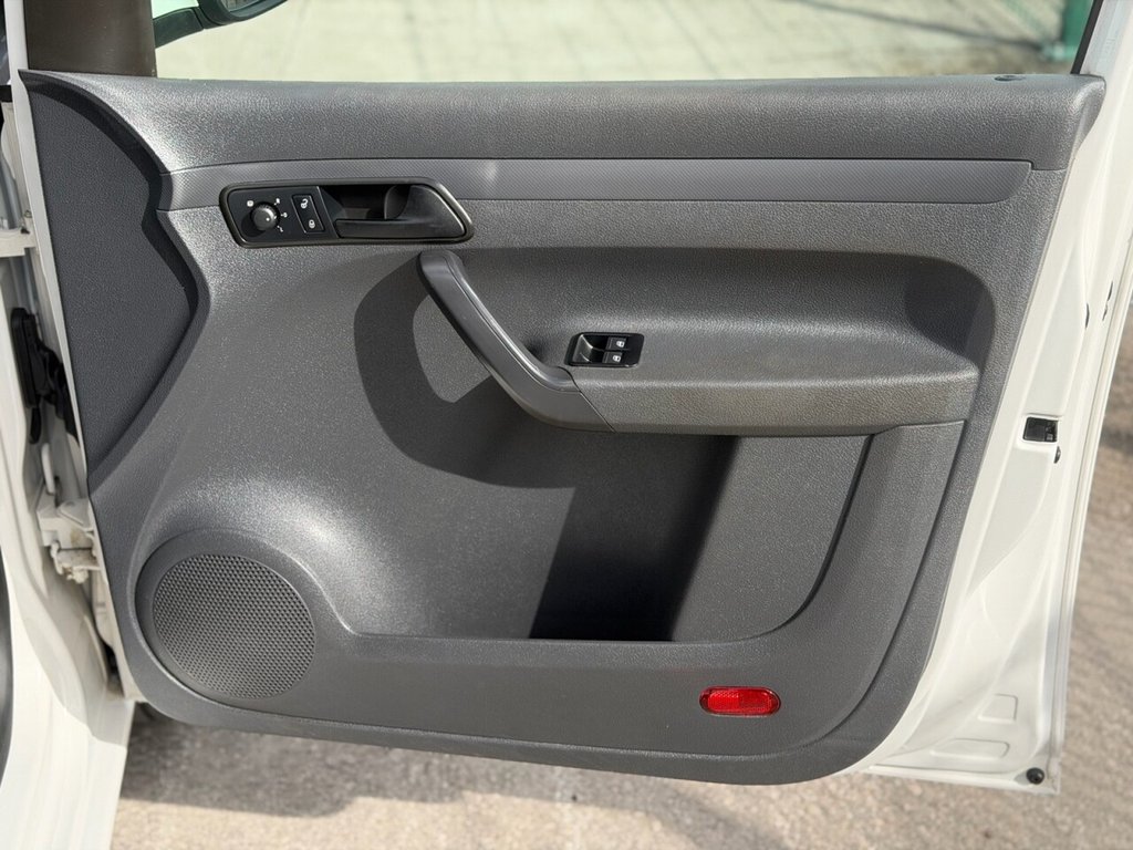 Used Volkswagen Caddy 2015 for sale - 78049475: Photo 15