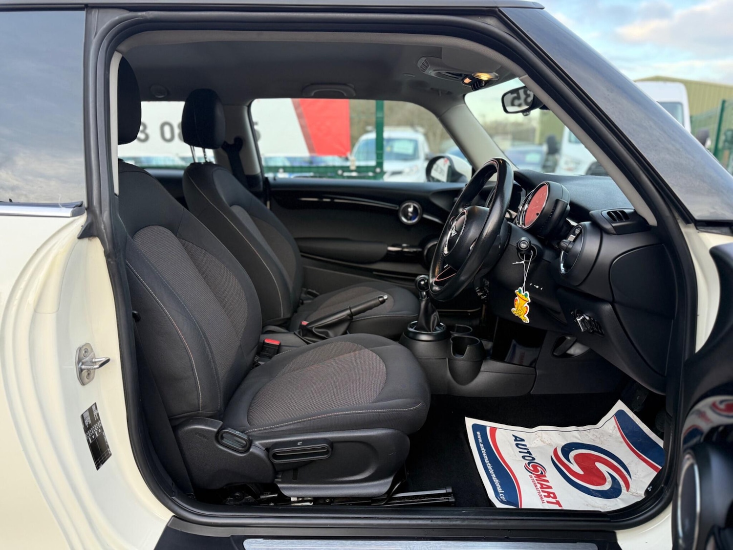 Used MINI Hatch 2016 for sale - 77343966: Photo 17