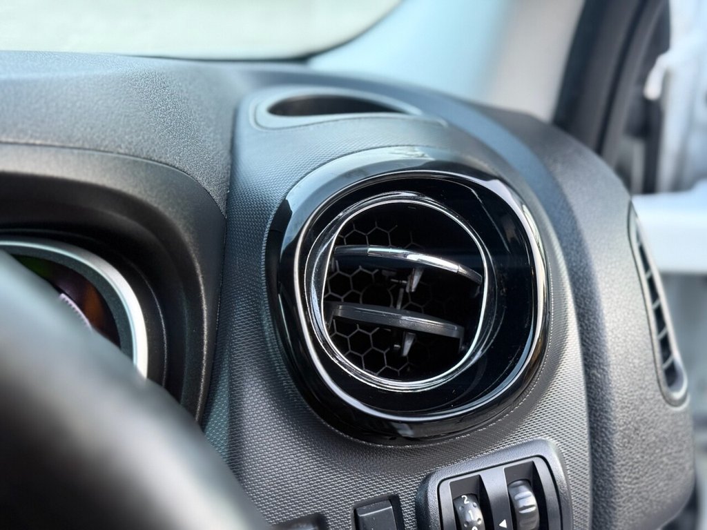 Used Vauxhall Vivaro 2017 for sale - 77600249: Photo 22