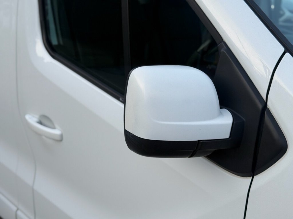 Used Vauxhall Vivaro 2017 for sale - 77600249: Photo 6