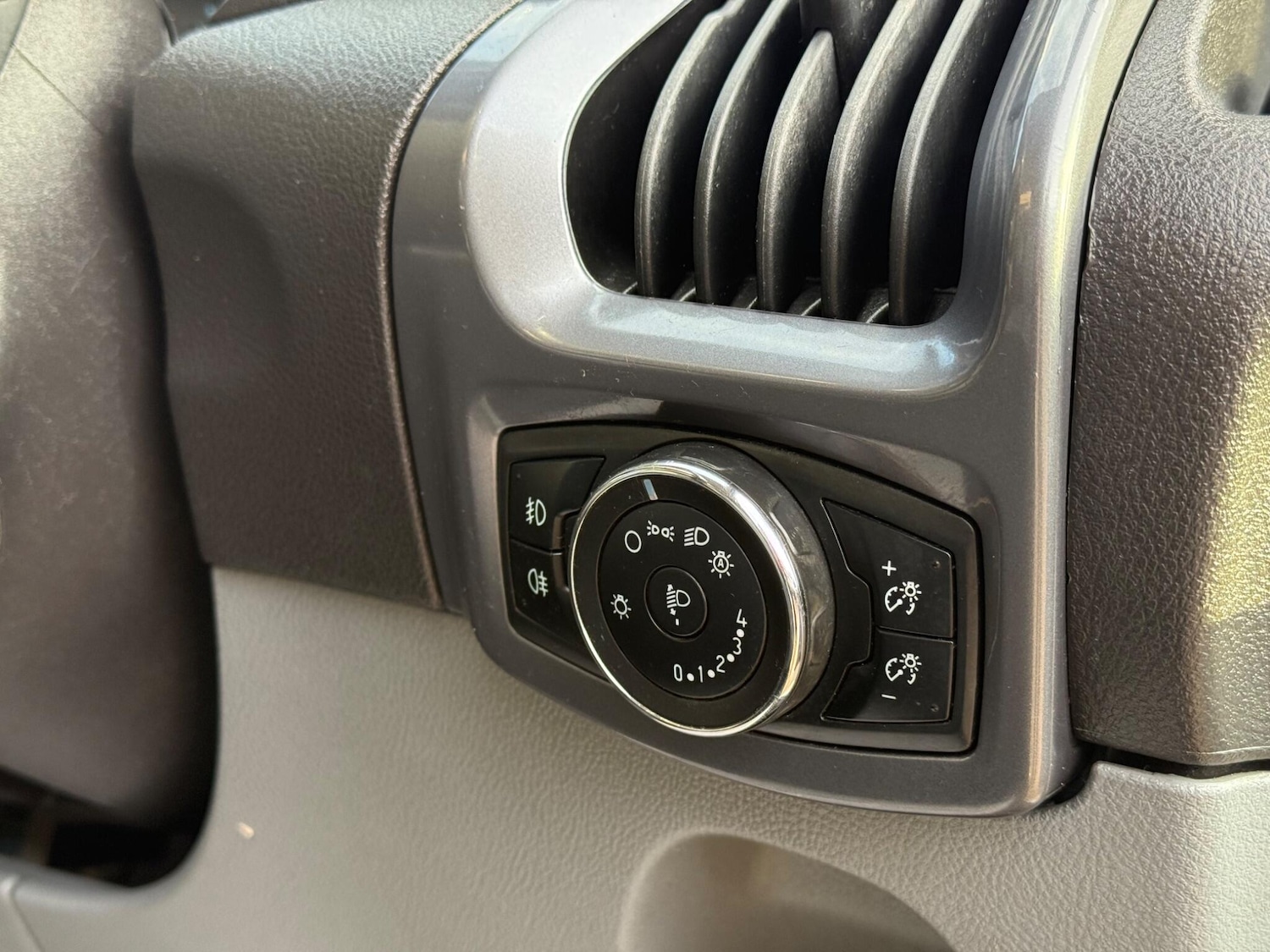 Used Ford Transit Custom 2017 for sale - 77344622: Photo 28