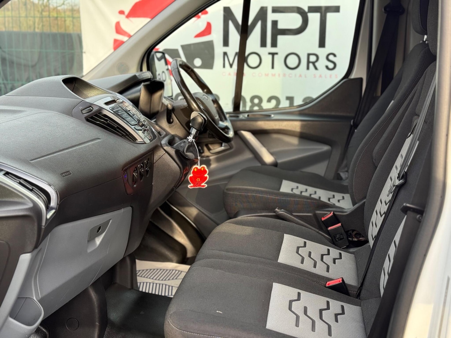 Used Ford Transit Custom 2017 for sale - 77344622: Photo 35