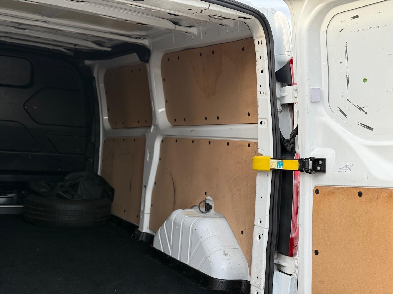 Used Ford Transit Custom 2017 for sale - 77344622: Photo 38