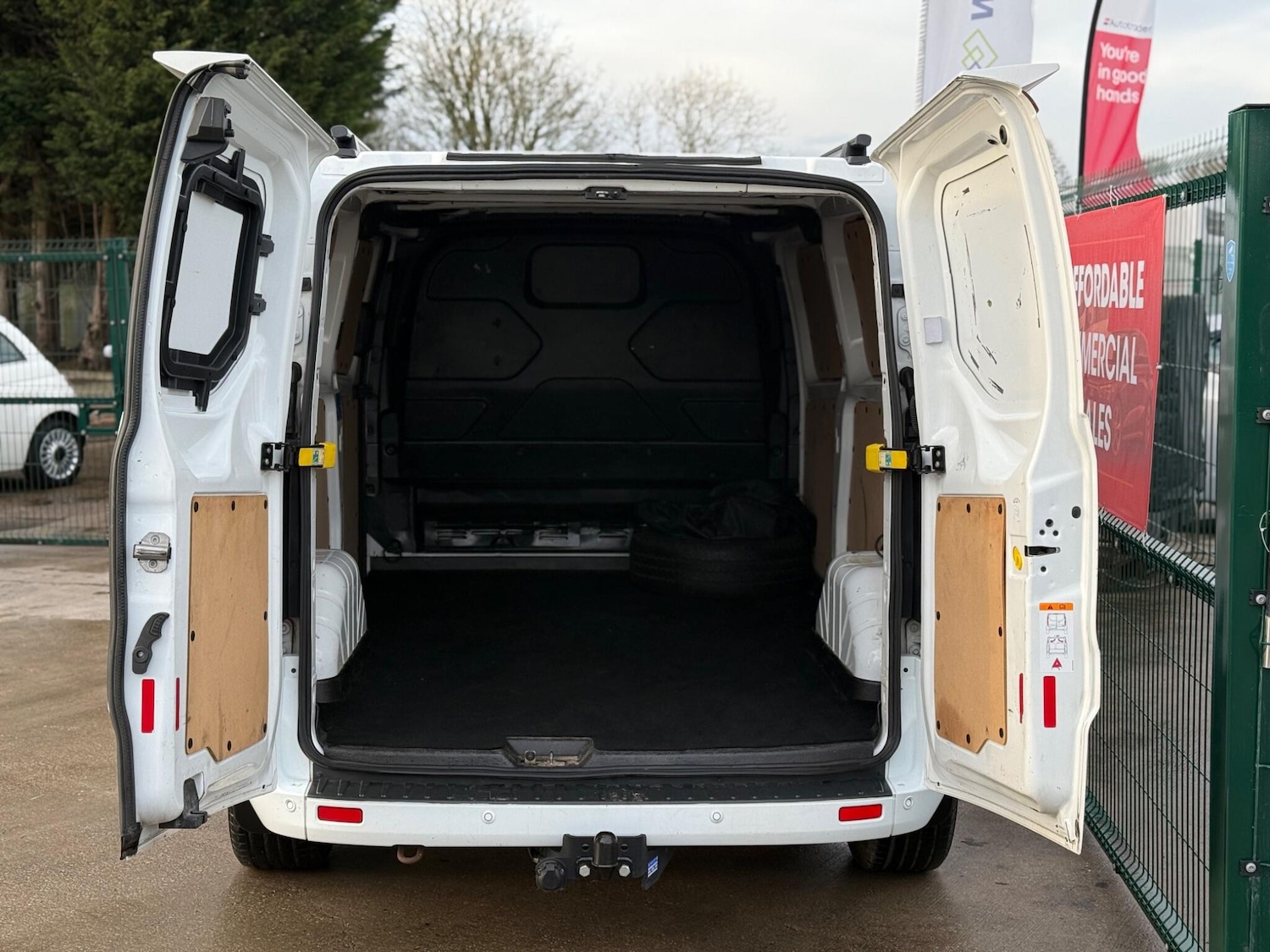 Used Ford Transit Custom 2017 for sale - 77344622: Photo 40