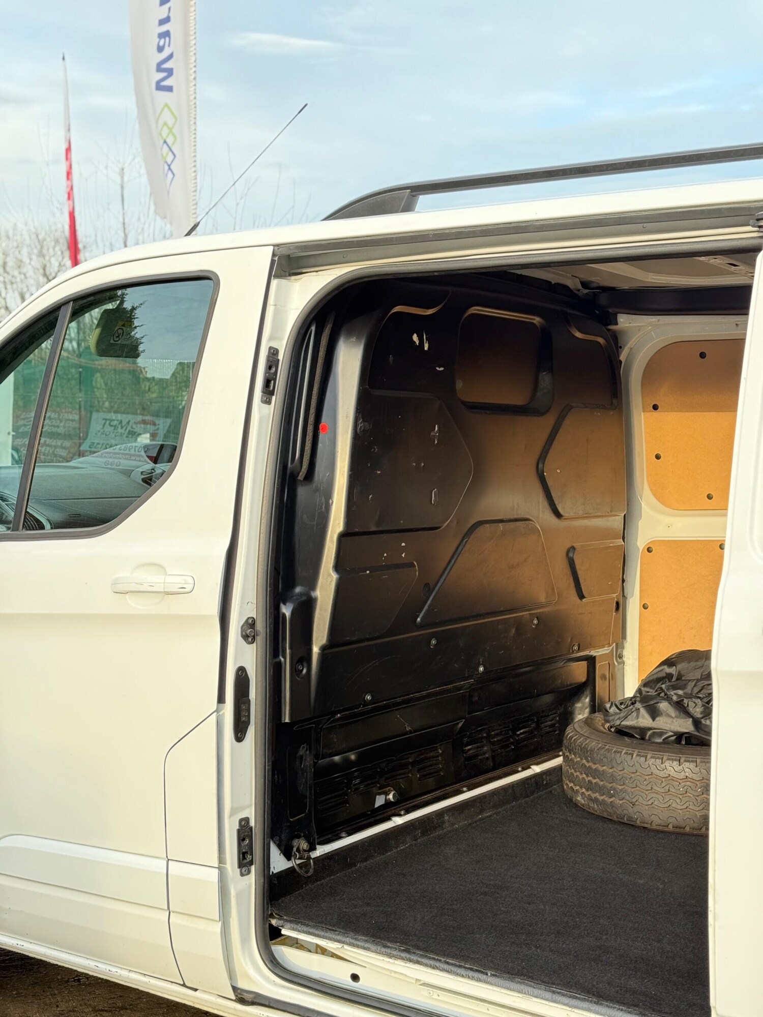 Used Ford Transit Custom 2017 for sale - 77344622: Photo 42