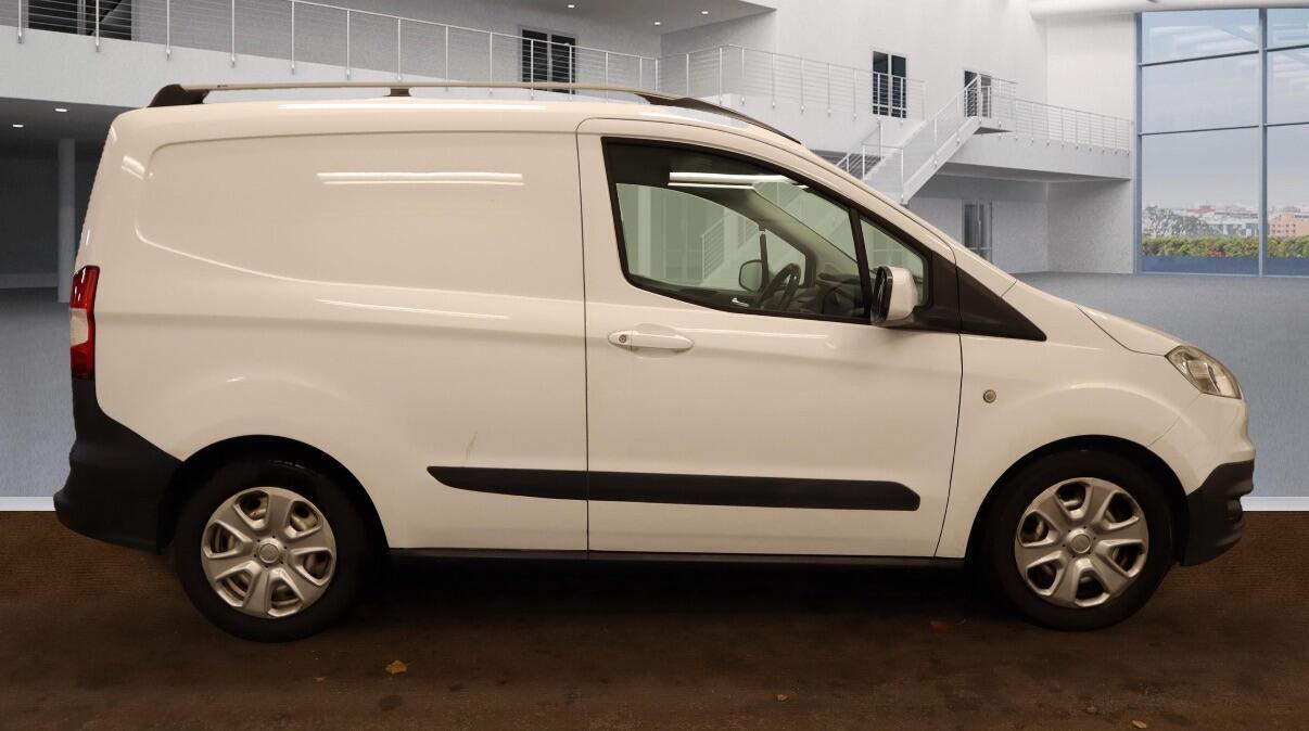 Used Ford Transit Courier 2018 for sale - 76348829: Photo 5