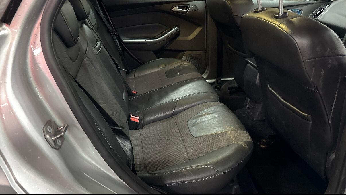 Used Ford Focus 2012 for sale - 76671533: Photo 12