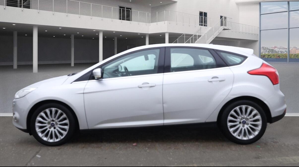 Used Ford Focus 2012 for sale - 76671533: Photo 4