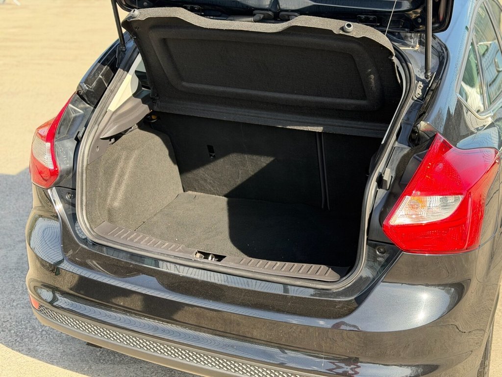 Used Ford Focus 2012 for sale - 78180959: Photo 15