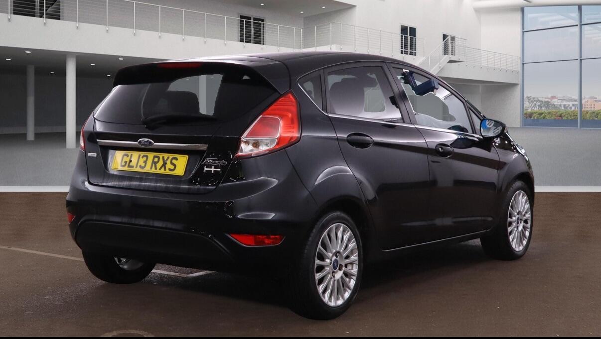 Used Ford Fiesta 2013 for sale - 76522074: Photo 4