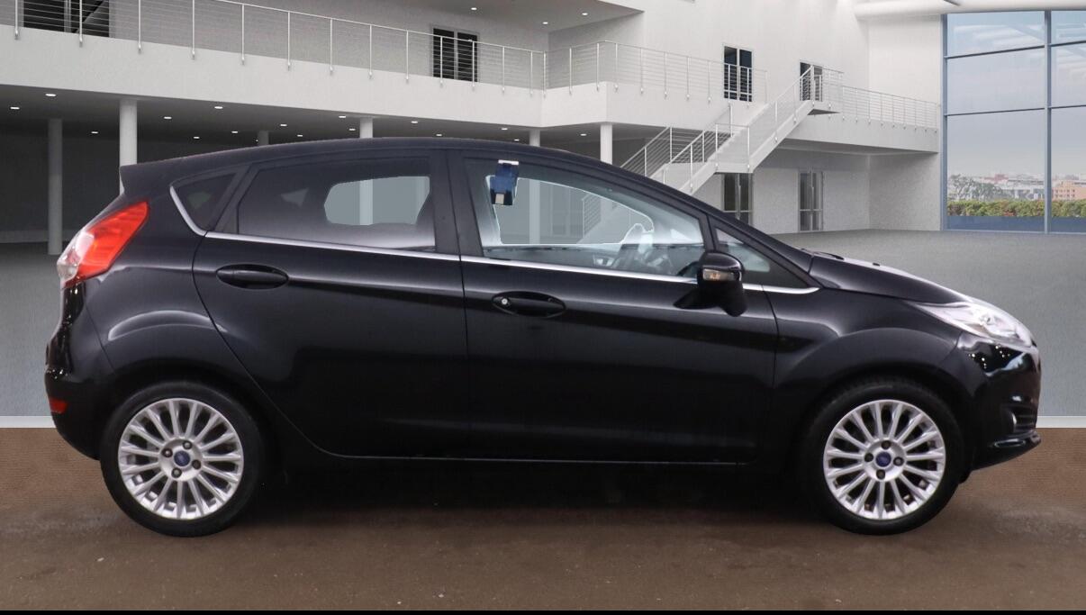 Used Ford Fiesta 2013 for sale - 76522074: Photo 5