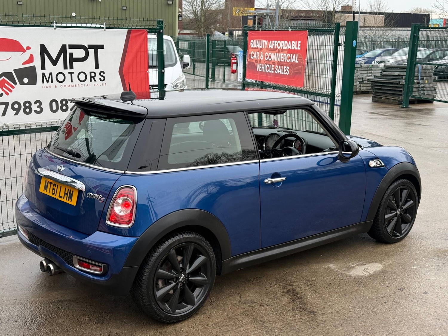 Used MINI Hatch 2011 for sale - 77344322: Photo 14