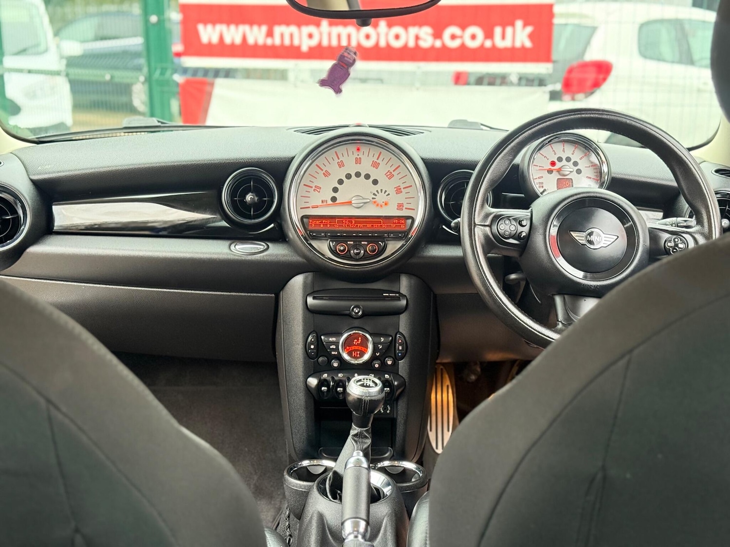 Used MINI Hatch 2011 for sale - 77344322: Photo 22