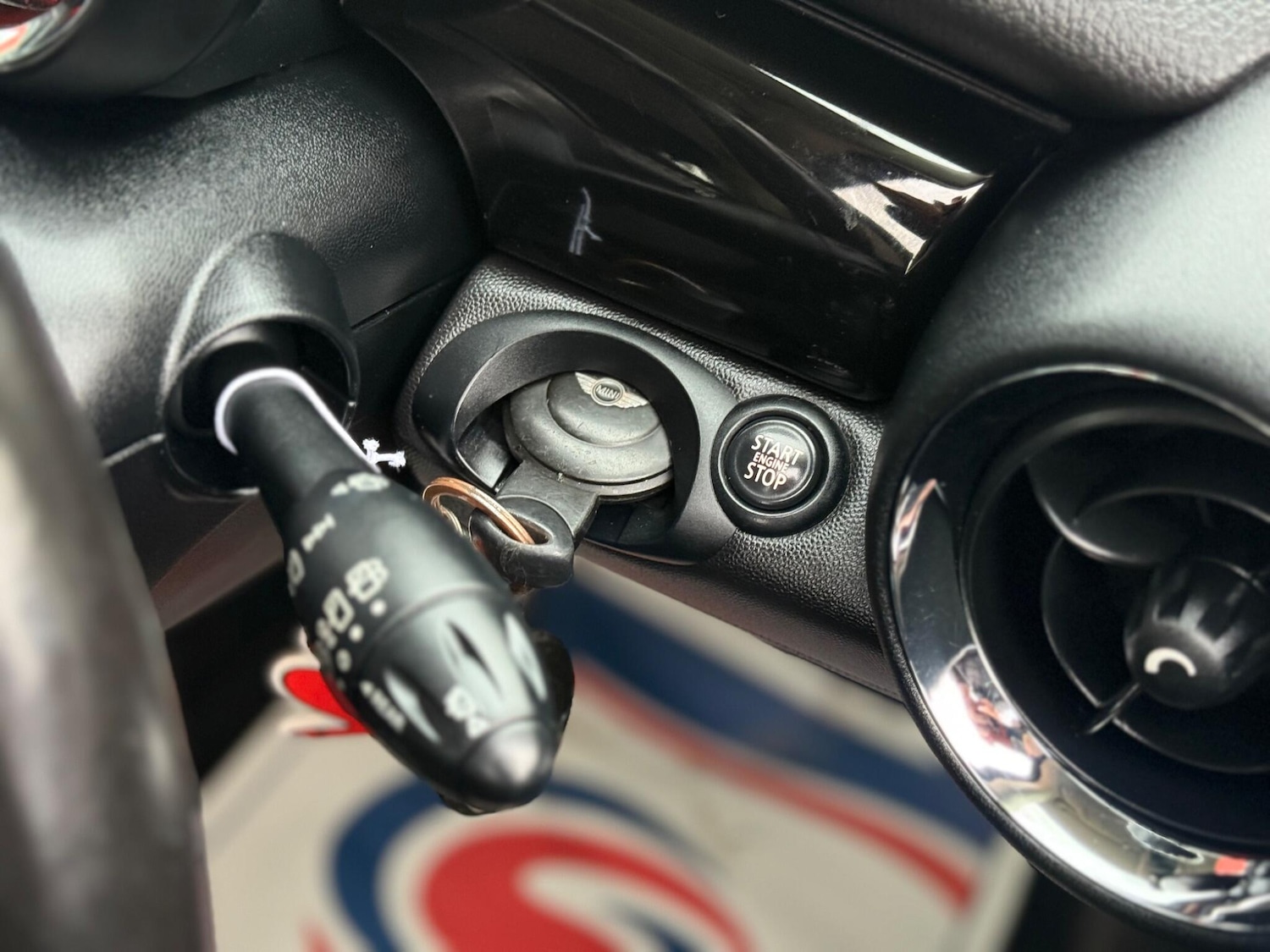 Used MINI Hatch 2011 for sale - 77344322: Photo 33