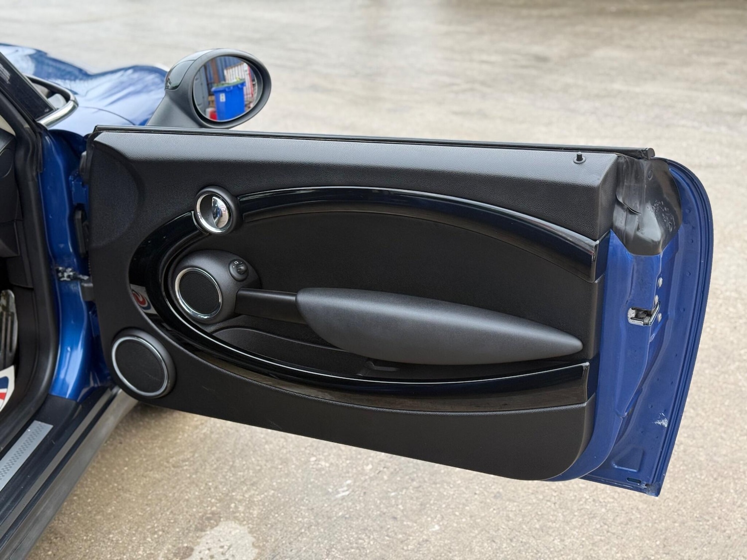 Used MINI Hatch 2011 for sale - 77344322: Photo 34