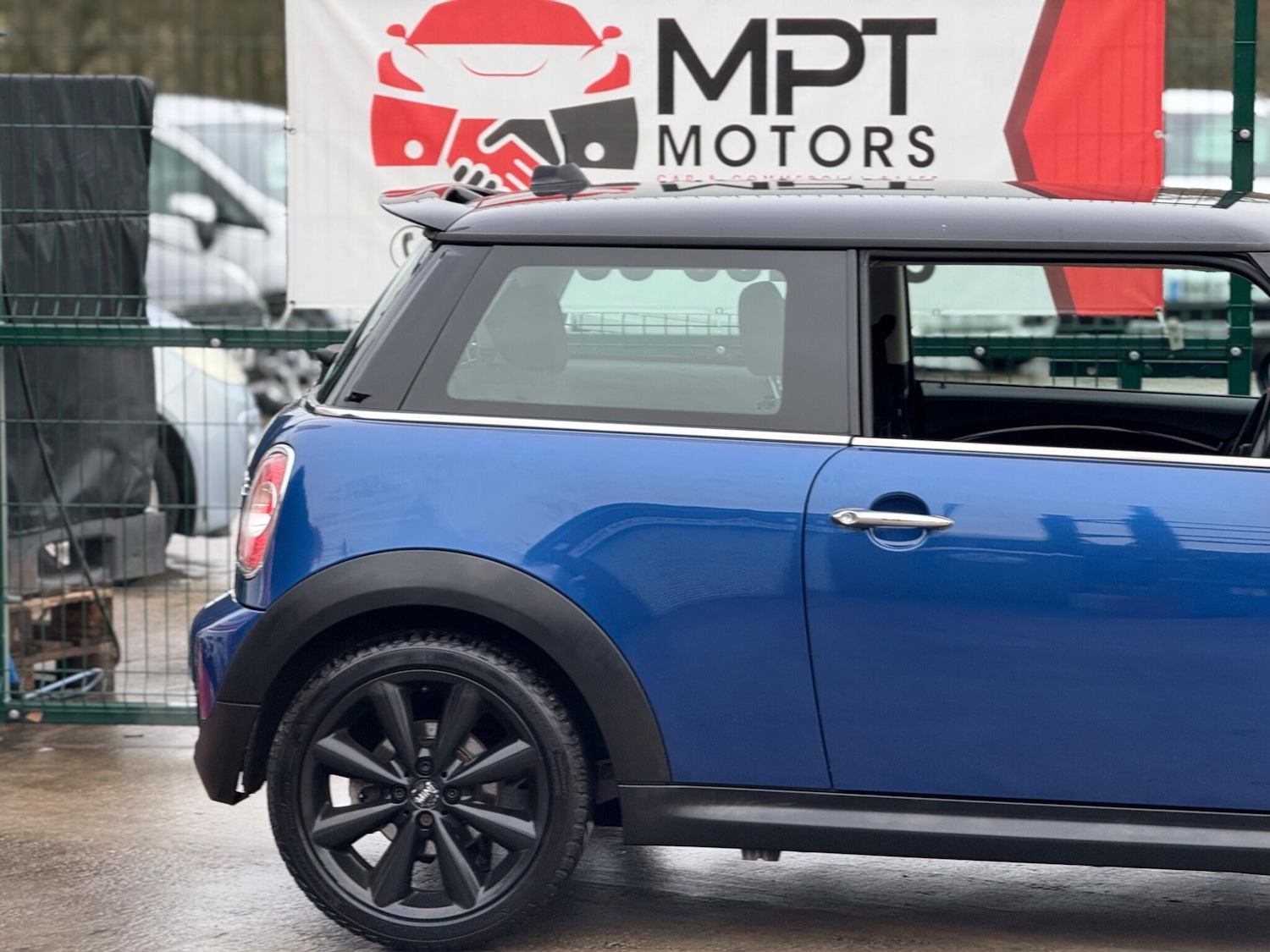 Used MINI Hatch 2011 for sale - 77344322: Photo 37