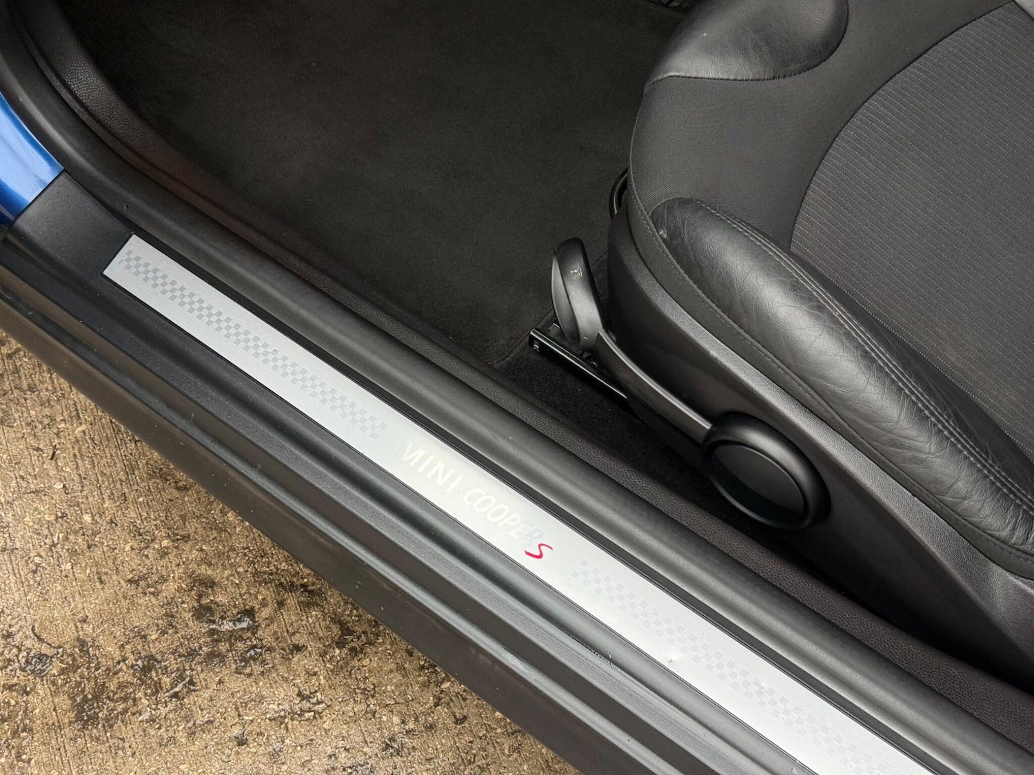 Used MINI Hatch 2011 for sale - 77344322: Photo 57