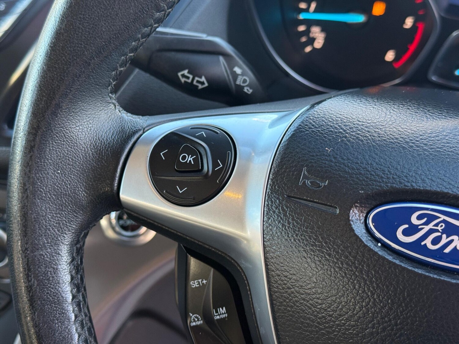 Used Ford Kuga 2013 for sale - 76349350: Photo 25