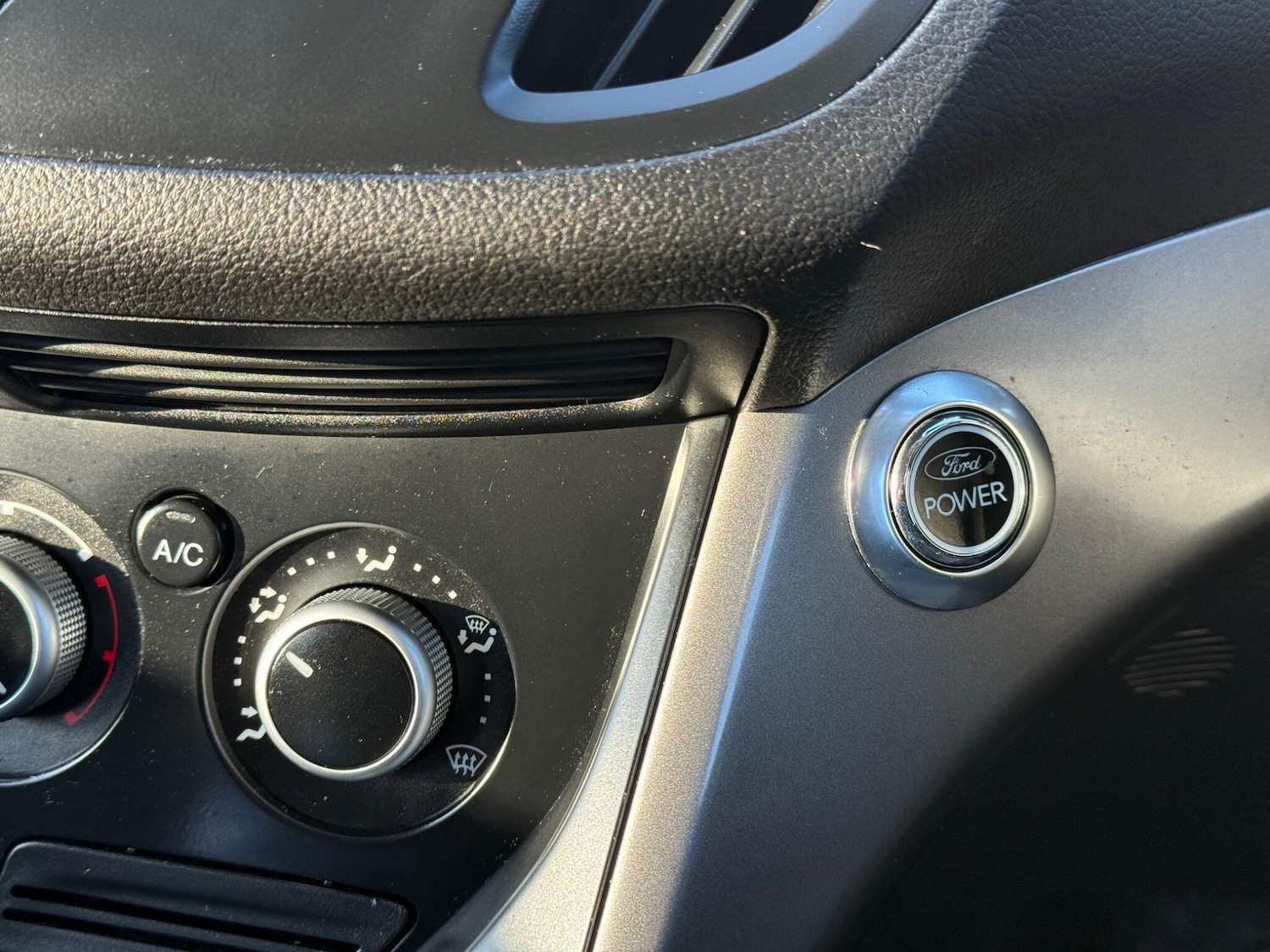 Used Ford Kuga 2013 for sale - 76349350: Photo 26