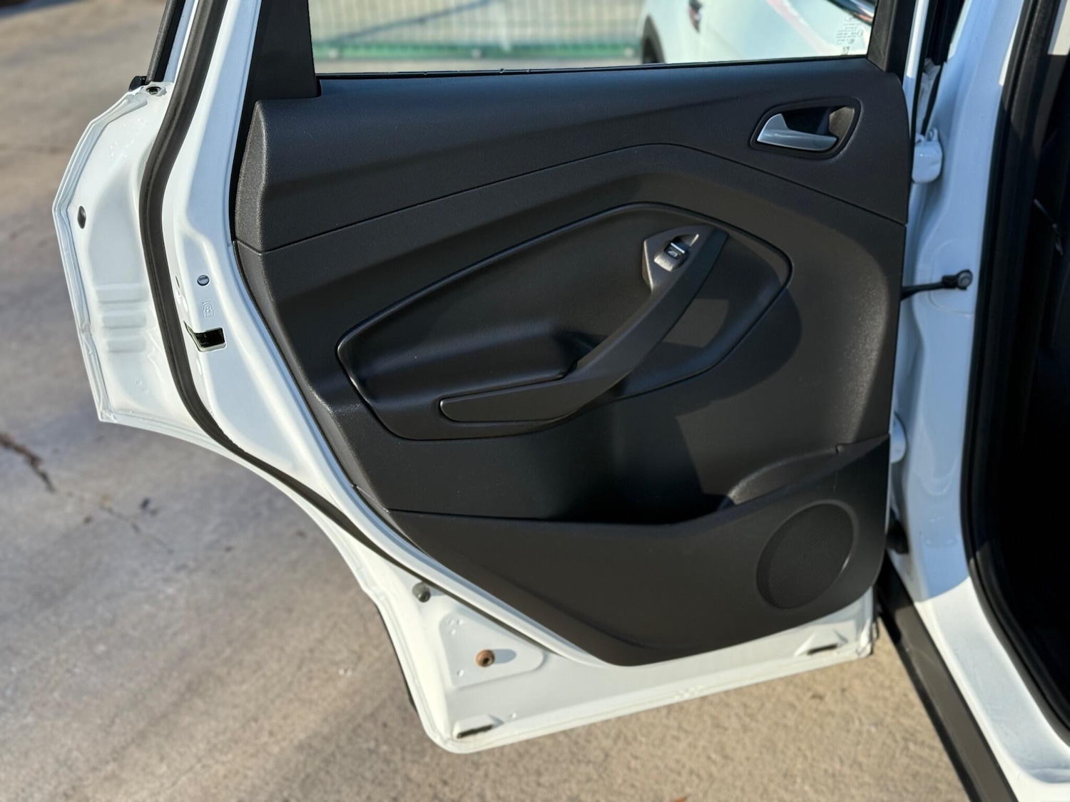 Used Ford Kuga 2013 for sale - 76349350: Photo 29