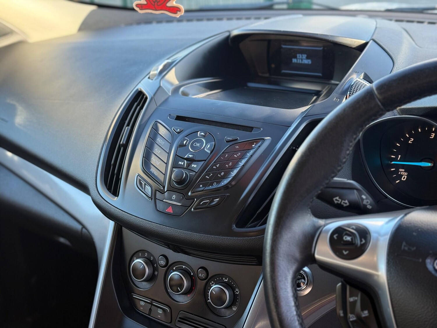 Used Ford Kuga 2013 for sale - 76349350: Photo 41