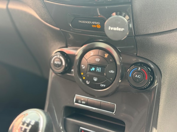 Used Ford Fiesta 2013 for sale - 76136655: Photo 15