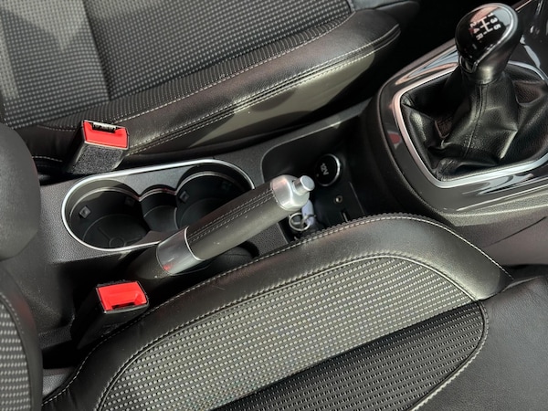 Used Ford Fiesta 2013 for sale - 76136655: Photo 16