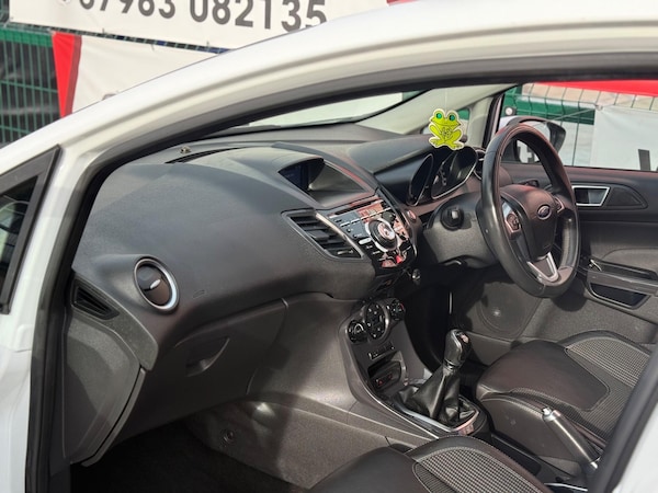 Used Ford Fiesta 2013 for sale - 76136655: Photo 18