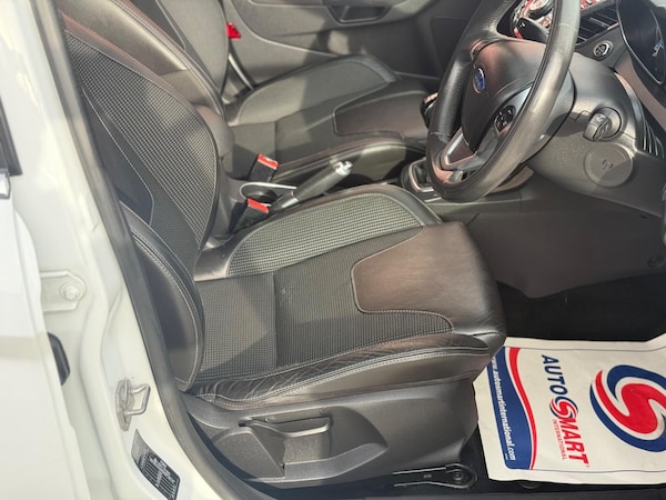 Used Ford Fiesta 2013 for sale - 76136655: Photo 19