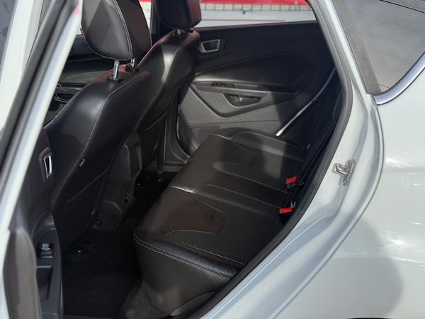 Used Ford Fiesta 2013 for sale - 76136655: Photo 22