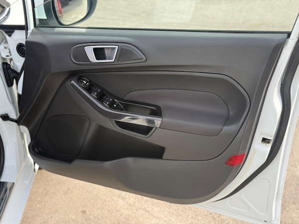 Used Ford Fiesta 2013 for sale - 76136655: Photo 26